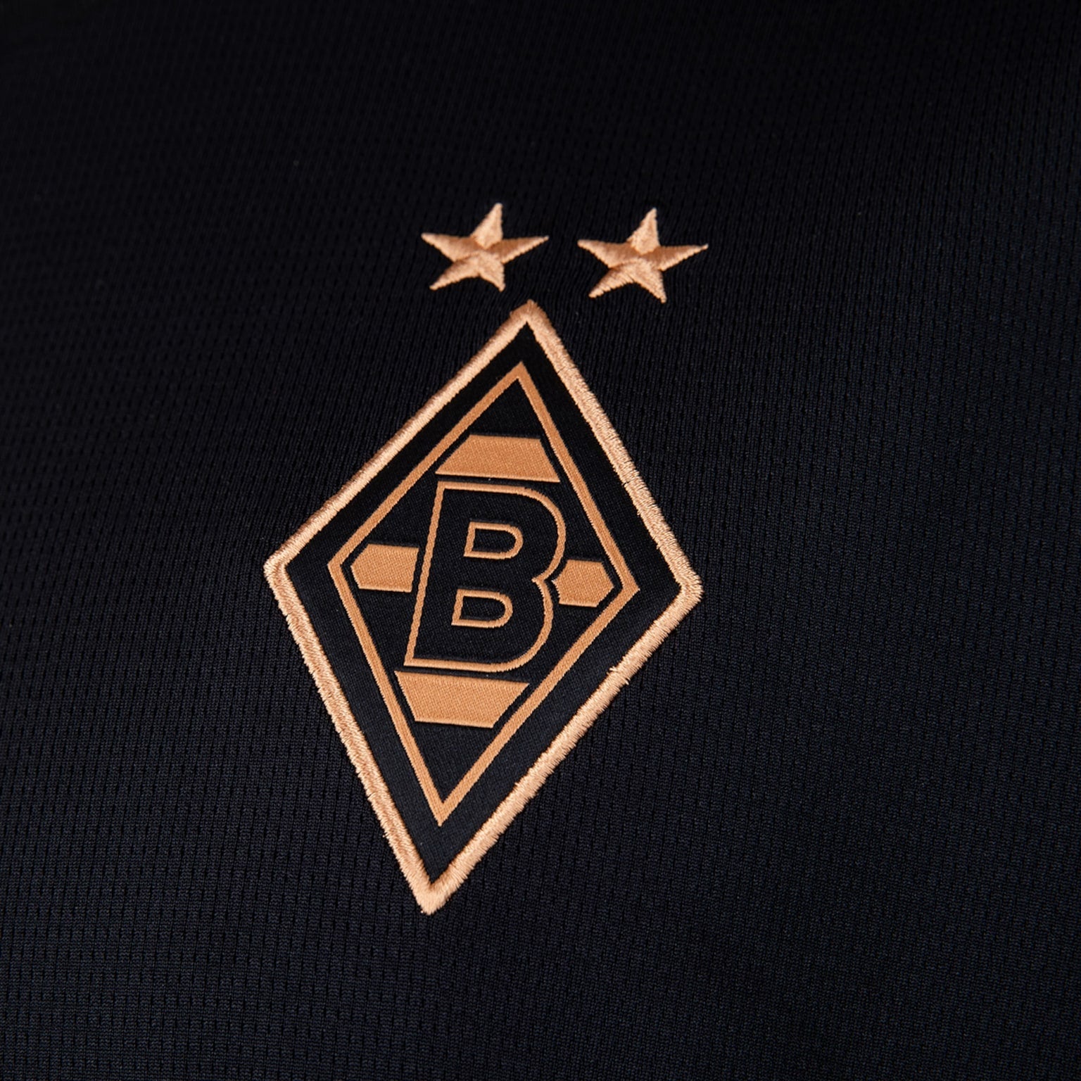 Borussia Mönchengladbach Auswärtstrikot 2026/27 Fan – Wappendetail